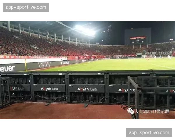 “硬件国产化进程：中超赛场广告LED屏、球场灯光系统已基本实现本土供应商主导”