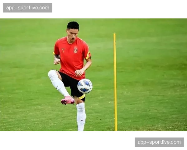 专访当红国脚:谈马年愿望与对新赛季中超的期待 专访当红国脚:谈马年愿望与对新赛季中超的期待