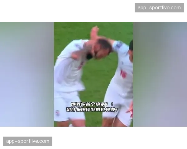 朗斯2-1逆转尼斯，伤停补时绝杀助球队重回欧战区