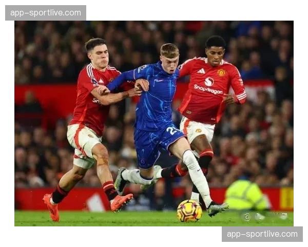 利兹联客场2-1击败曼联，40年来首次老特拉福德取胜